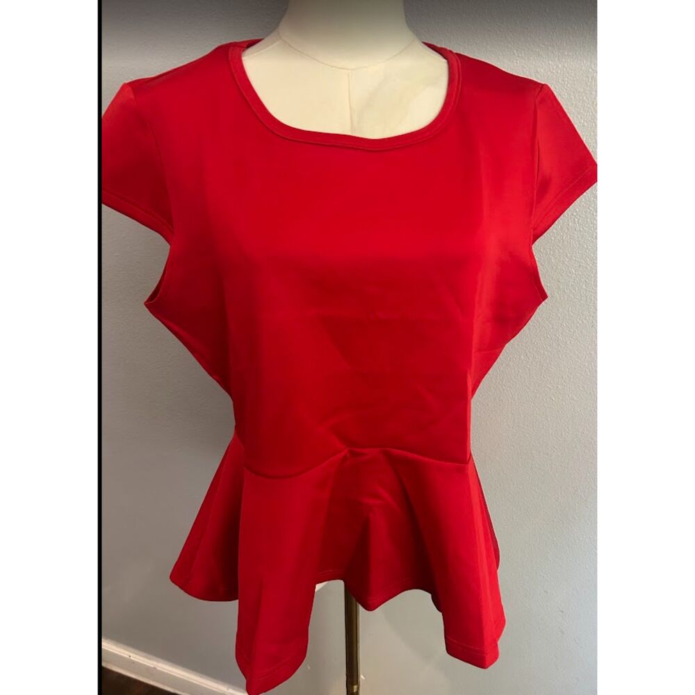 Escalier cap-sleeve peplum top